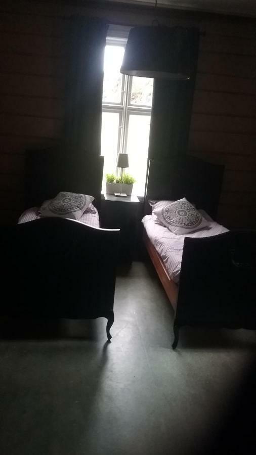 vrangfoss slusevaktarbolig Hotell Funnemark Exteriör bild
