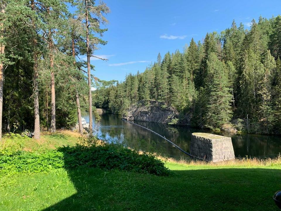 vrangfoss slusevaktarbolig Hotell Funnemark Exteriör bild