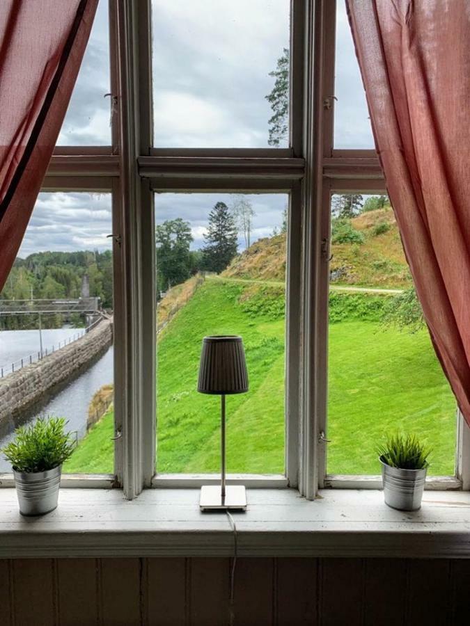 vrangfoss slusevaktarbolig Hotell Funnemark Exteriör bild
